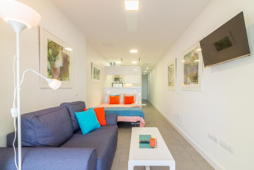 Living Las Canteras Homes - Beachfront Love Story ラスパルマス・デ・グランカナリア エクステリア 写真